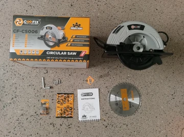 mini electric saw for cutting wood